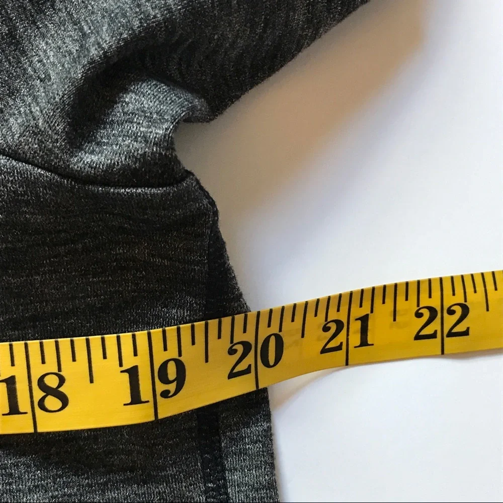 Athleta bomber jacket gray black size M - Picture 7 of 8